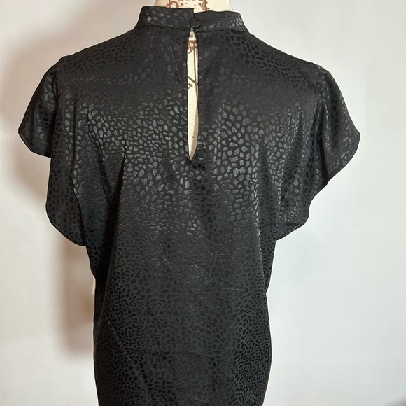 Nine West Black Textured Blouse Large. New with tags! - Picture 6 of 7